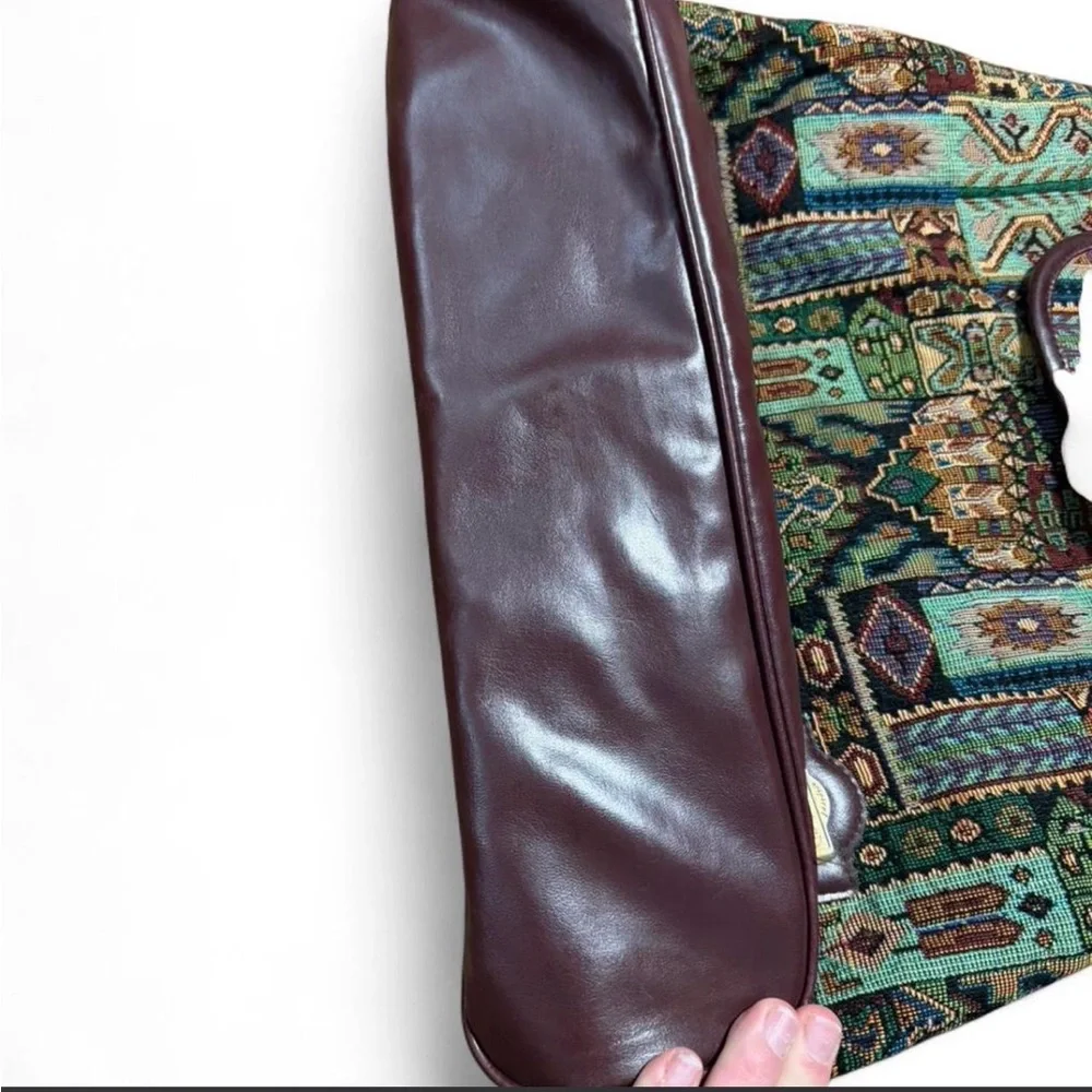 Vintage Tapestry Pattern Green Multi-Color Shoulder Bag - Picture 5 of 8
